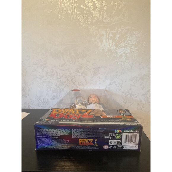 Bratz Original Fashion Doll Koby Boyz Series 3 W/ Outfits & Poster - Picture 4 of 4